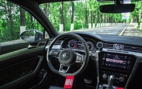 Volkswagen Passat B8 рестайлинг, 2019 год, 3 595 000 рублей, 10 фотография