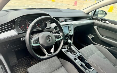 Volkswagen Passat B8 рестайлинг, 2019 год, 2 590 000 рублей, 5 фотография