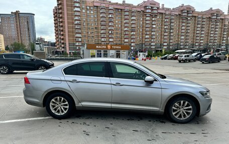 Volkswagen Passat B8 рестайлинг, 2019 год, 2 590 000 рублей, 2 фотография