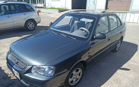 Hyundai Accent II, 2011 год, 900 000 рублей, 2 фотография