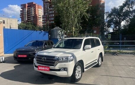 Toyota Land Cruiser 200, 2015 год, 5 600 000 рублей, 1 фотография