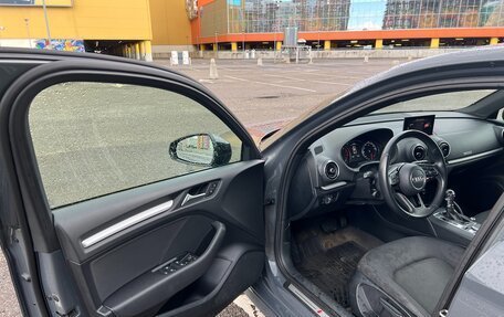 Audi A3, 2018 год, 2 400 000 рублей, 31 фотография