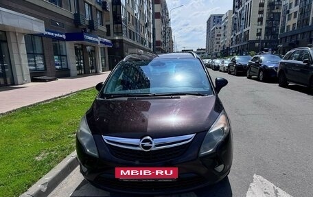 Opel Zafira C рестайлинг, 2012 год, 1 050 000 рублей, 3 фотография