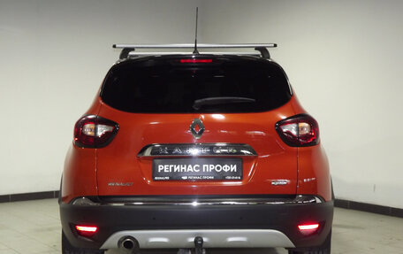 Renault Kaptur I рестайлинг, 2016 год, 1 570 000 рублей, 6 фотография
