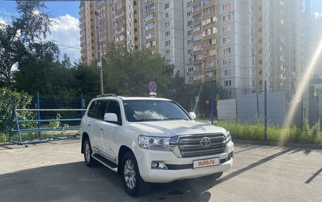 Toyota Land Cruiser 200, 2015 год, 5 600 000 рублей, 5 фотография