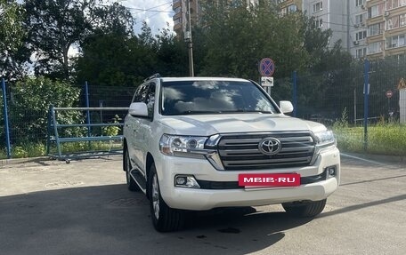 Toyota Land Cruiser 200, 2015 год, 5 600 000 рублей, 3 фотография