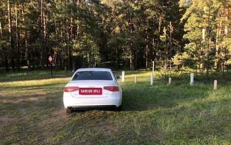 Audi A4, 2013 год, 1 290 000 рублей, 10 фотография