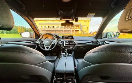 BMW 5 серия, 2018 год, 3 700 000 рублей, 12 фотография