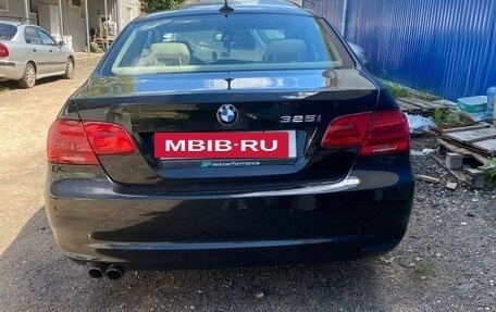 BMW 3 серия, 2010 год, 1 550 000 рублей, 12 фотография