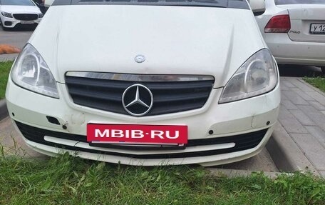 Mercedes-Benz A-Класс, 2011 год, 720 000 рублей, 2 фотография