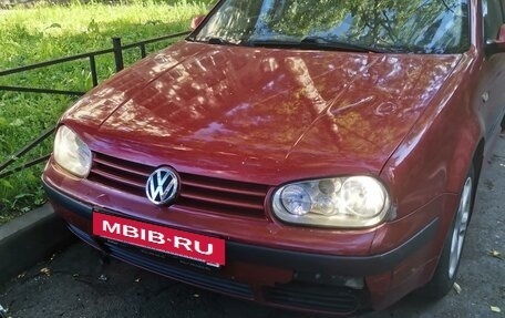 Volkswagen Golf IV, 1998 год, 280 000 рублей, 2 фотография