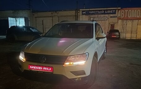 Volkswagen Tiguan II, 2018 год, 2 490 000 рублей, 3 фотография