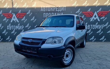 Chevrolet Niva I рестайлинг, 2019 год, 810 000 рублей, 2 фотография