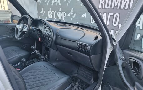 Chevrolet Niva I рестайлинг, 2019 год, 810 000 рублей, 14 фотография