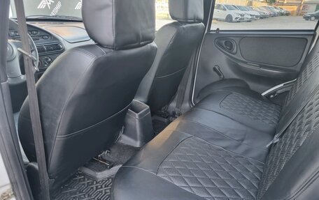 Chevrolet Niva I рестайлинг, 2019 год, 810 000 рублей, 15 фотография