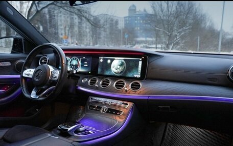 Mercedes-Benz E-Класс, 2019 год, 3 890 000 рублей, 8 фотография
