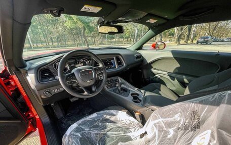 Dodge Challenger III рестайлинг 2, 2023 год, 3 100 000 рублей, 12 фотография