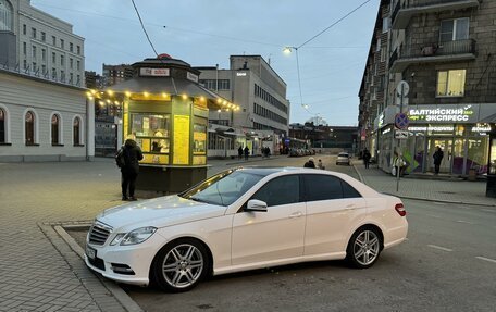 Mercedes-Benz E-Класс, 2013 год, 1 800 000 рублей, 2 фотография