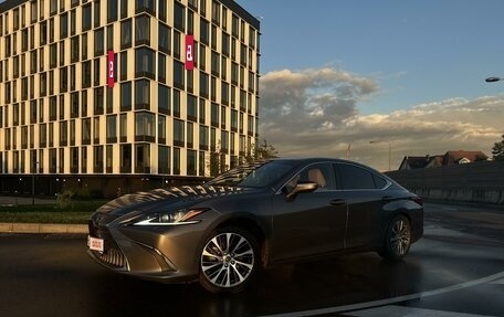 Lexus ES VII, 2021 год, 4 600 000 рублей, 8 фотография