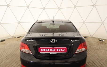 Hyundai Solaris II рестайлинг, 2011 год, 890 000 рублей, 4 фотография