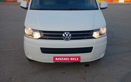 Volkswagen Caravelle T5, 2013 год, 1 300 000 рублей, 4 фотография