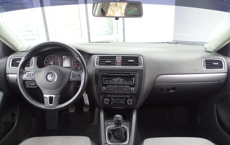 Volkswagen Jetta VI, 2012 год, 750 000 рублей, 11 фотография
