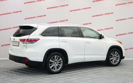 Toyota Highlander III, 2014 год, 2 699 000 рублей, 2 фотография