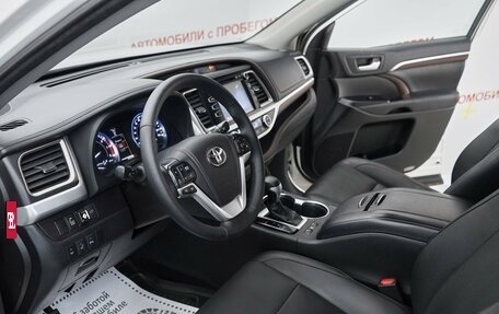 Toyota Highlander III, 2014 год, 2 699 000 рублей, 13 фотография