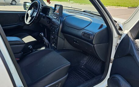 Chevrolet Niva I рестайлинг, 2018 год, 950 000 рублей, 10 фотография