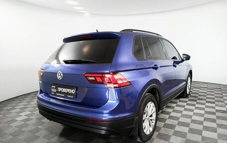 Volkswagen Tiguan II, 2018 год, 2 230 000 рублей, 5 фотография