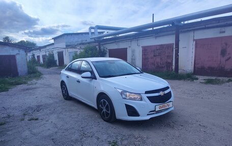 Chevrolet Cruze II, 2013 год, 850 000 рублей, 3 фотография