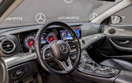 Mercedes-Benz E-Класс, 2018 год, 2 100 000 рублей, 16 фотография
