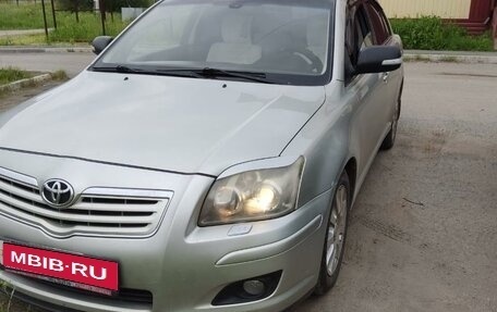 Toyota Avensis III рестайлинг, 2006 год, 770 000 рублей, 1 фотография