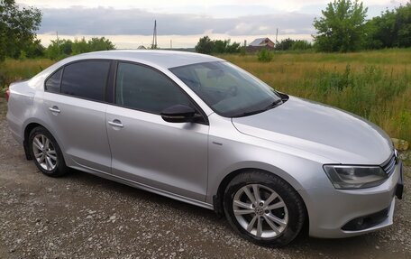 Volkswagen Jetta VI, 2013 год, 790 000 рублей, 1 фотография