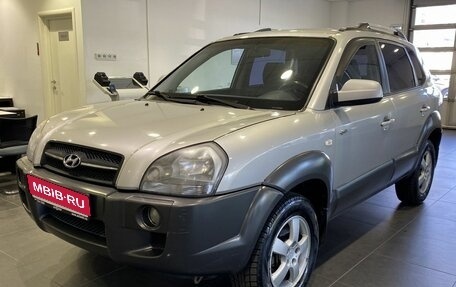 Hyundai Tucson III, 2006 год, 985 000 рублей, 1 фотография