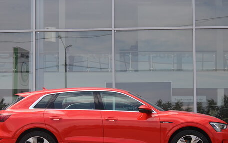 Audi e-tron I, 2021 год, 9 000 000 рублей, 4 фотография