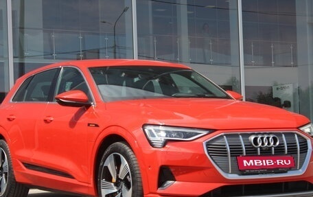 Audi e-tron I, 2021 год, 9 000 000 рублей, 3 фотография