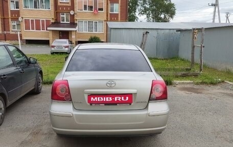 Toyota Avensis III рестайлинг, 2006 год, 770 000 рублей, 3 фотография