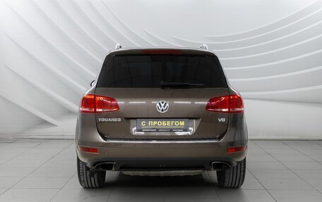 Volkswagen Touareg III, 2012 год, 2 348 000 рублей, 6 фотография