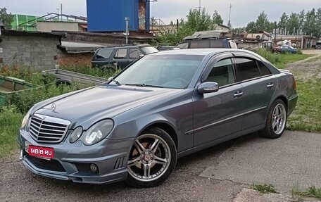 Mercedes-Benz E-Класс, 2003 год, 915 000 рублей, 1 фотография