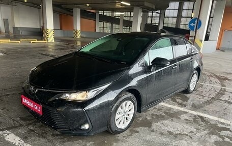 Toyota Corolla, 2022 год, 2 150 000 рублей, 1 фотография