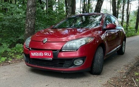 Renault Megane III, 2012 год, 800 000 рублей, 4 фотография