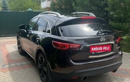 Infiniti QX70, 2015 год, 2 550 000 рублей, 5 фотография