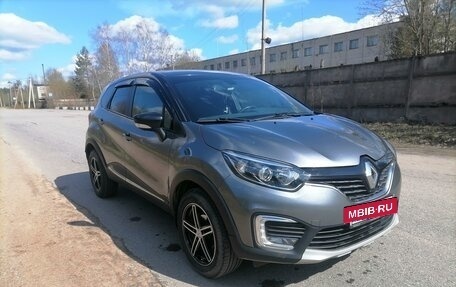 Renault Kaptur I рестайлинг, 2017 год, 1 450 000 рублей, 2 фотография