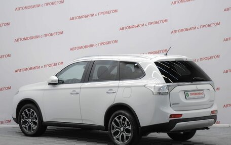 Mitsubishi Outlander III рестайлинг 3, 2014 год, 1 549 000 рублей, 4 фотография