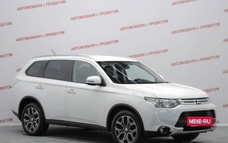 Mitsubishi Outlander III рестайлинг 3, 2014 год, 1 549 000 рублей, 3 фотография