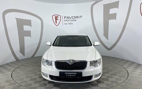 Skoda Superb III рестайлинг, 2012 год, 1 120 000 рублей, 2 фотография