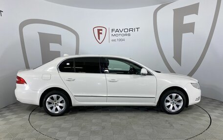 Skoda Superb III рестайлинг, 2012 год, 1 120 000 рублей, 4 фотография