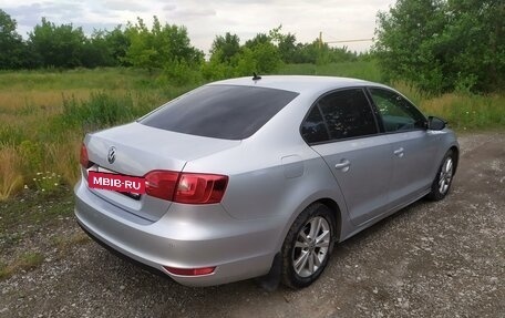 Volkswagen Jetta VI, 2013 год, 790 000 рублей, 3 фотография