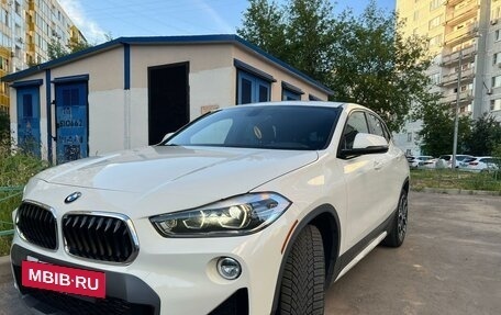 BMW X2, 2018 год, 2 600 000 рублей, 2 фотография